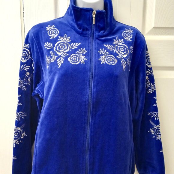Beautiful NEW blue velour track suit with silver embroidery - Picture 1 of 4